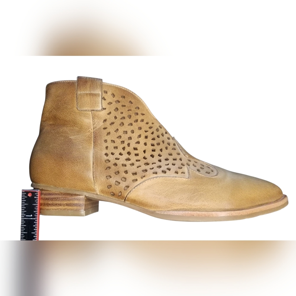 Antelope Perforated Ankle Bootie, Womens 38 EU (8-8.5 US) - Picture 7 of 10